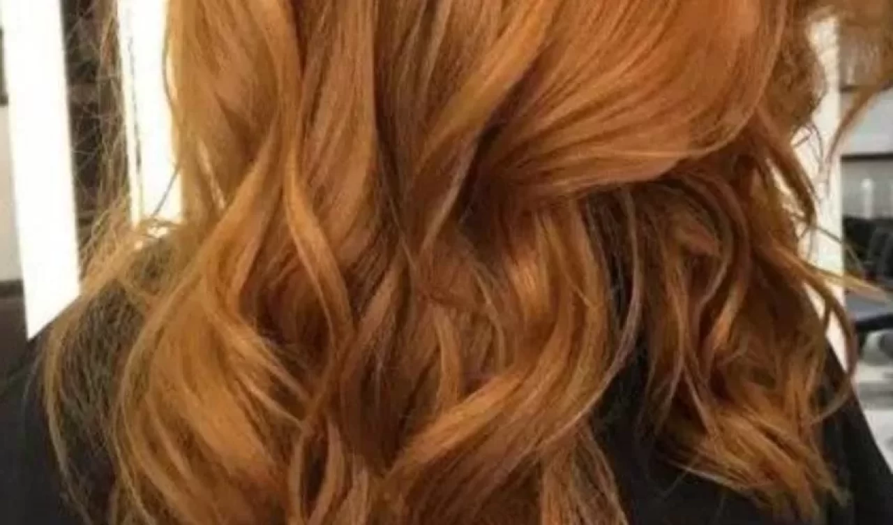 Bakır tonlarını sevenler için doğal saç boyası tarifi