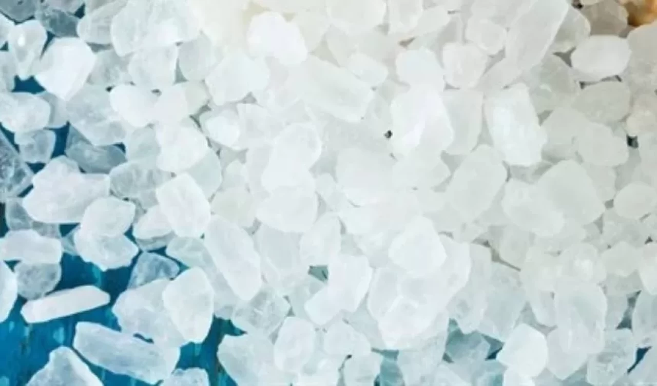 Deniz tuzu spreyi ile hacimli saçlar