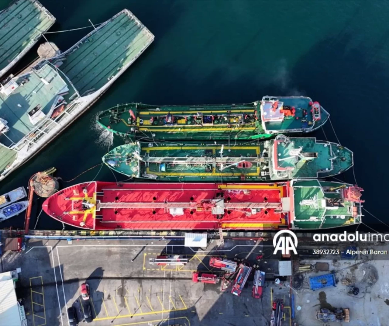 İstanbul - Haydarpaşa Limanı’nda gemide yangın