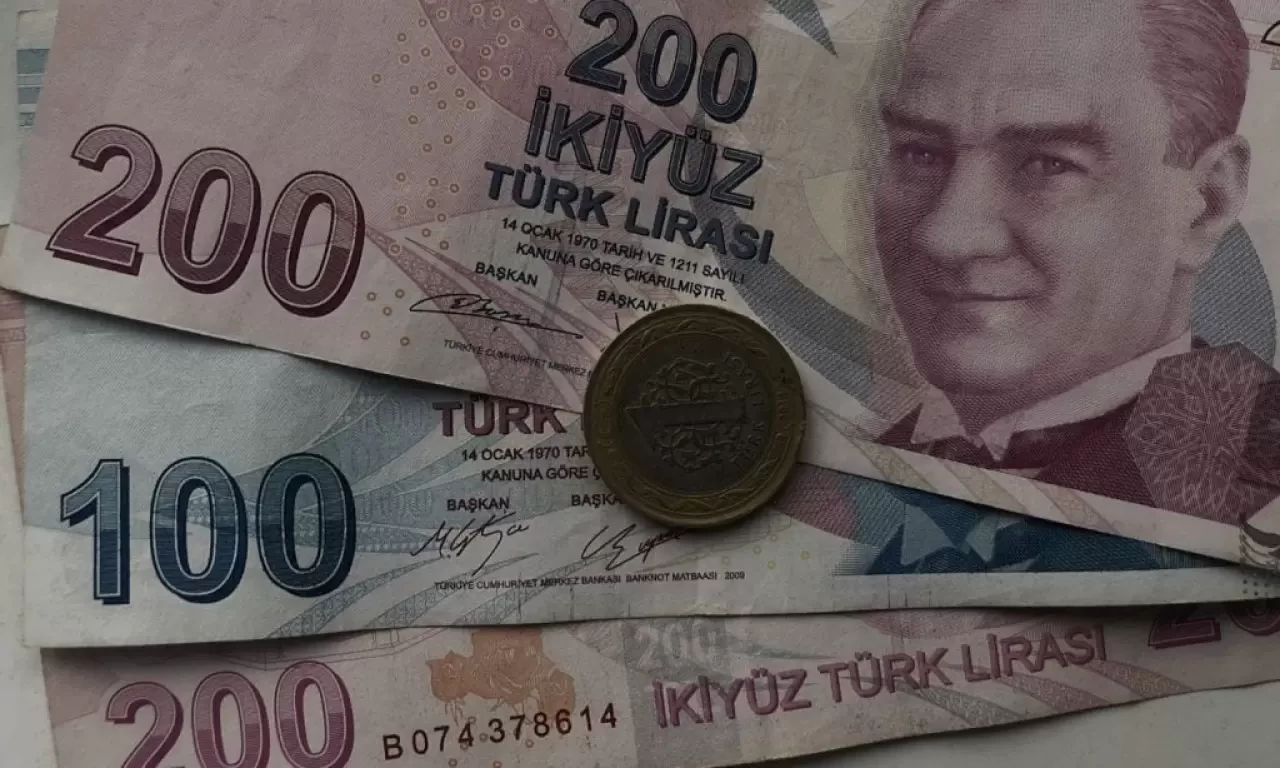 Bankacılık sektöründe kredi hacmi arttı: KKM bakiyelerinde ise düşüş sürüyor