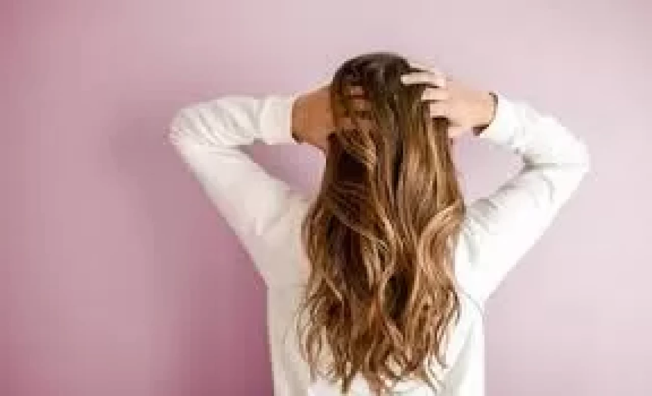 Rapunzel gibi saçların yolu sarımsak yağından geçiyor