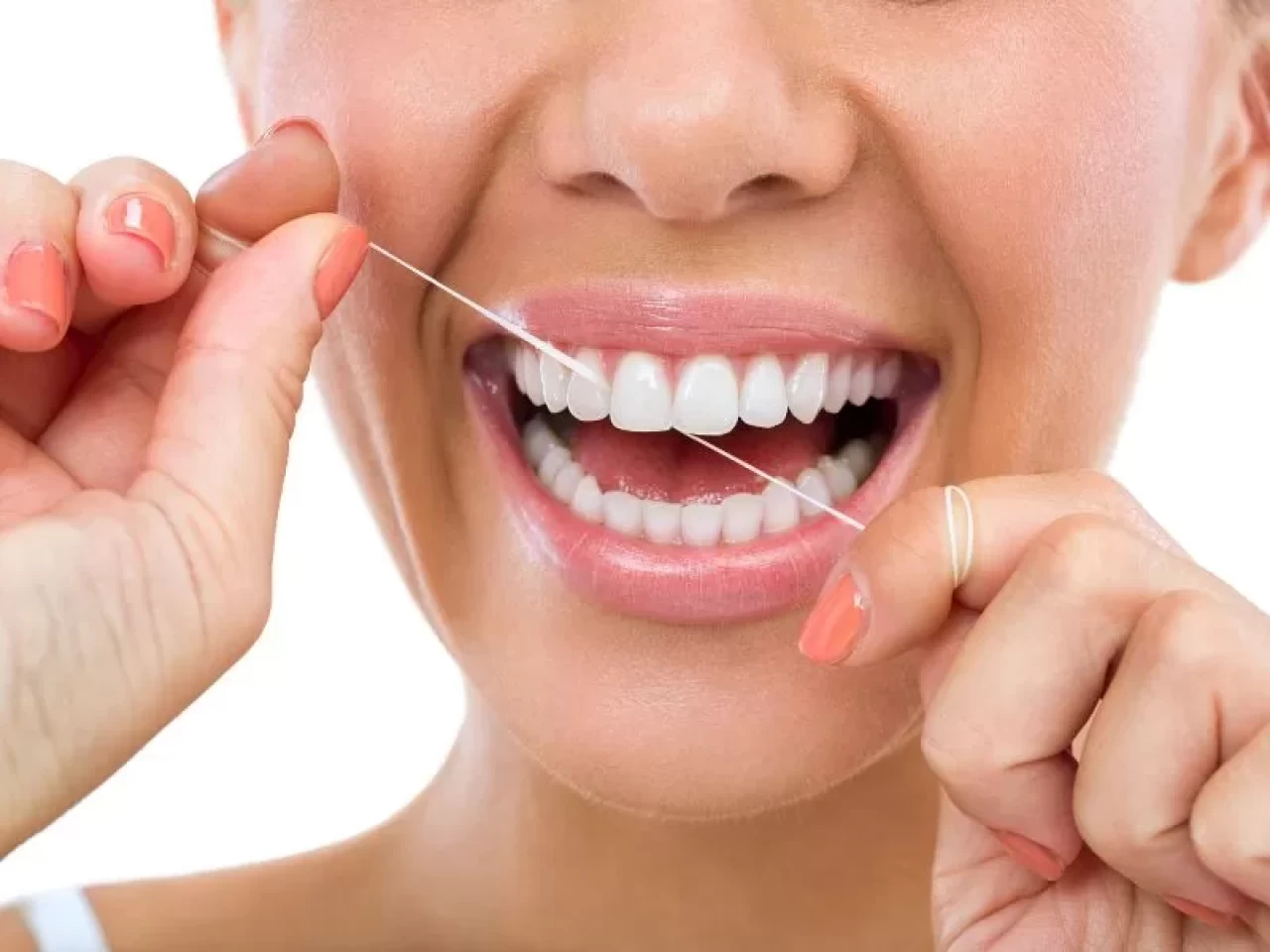 Diş plağı nedir, neden oluşur?