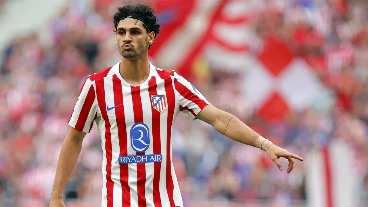 Atletico Madrid, üstünlüğünü koruyamadı | La Liga'da Atletico Madrid 1-1 Elche