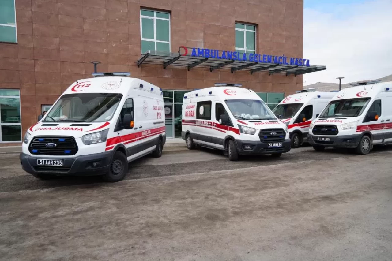 Üzerine dolap devrildi! Küçük kız hayatını kaybetti