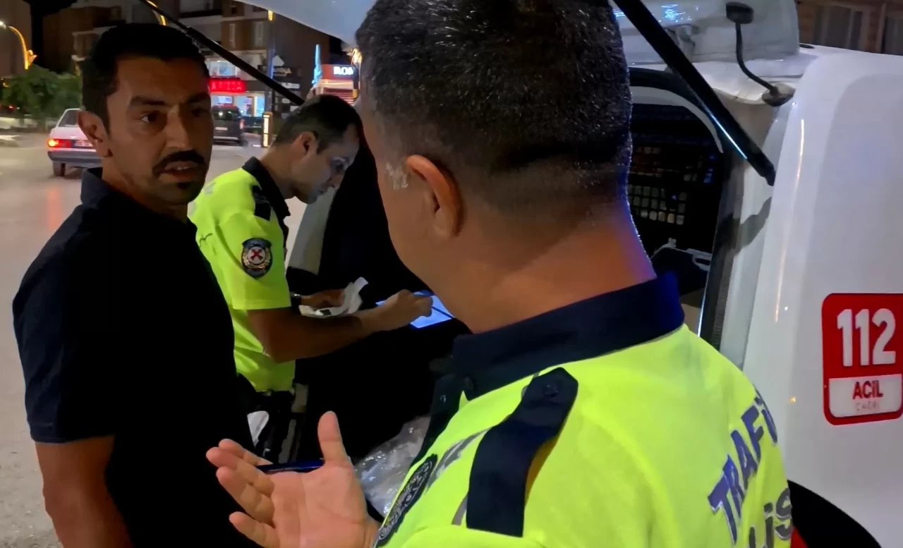 Direksiyon başında alkollü yakalandı, "Ehliyetimi alamazsın" dedi