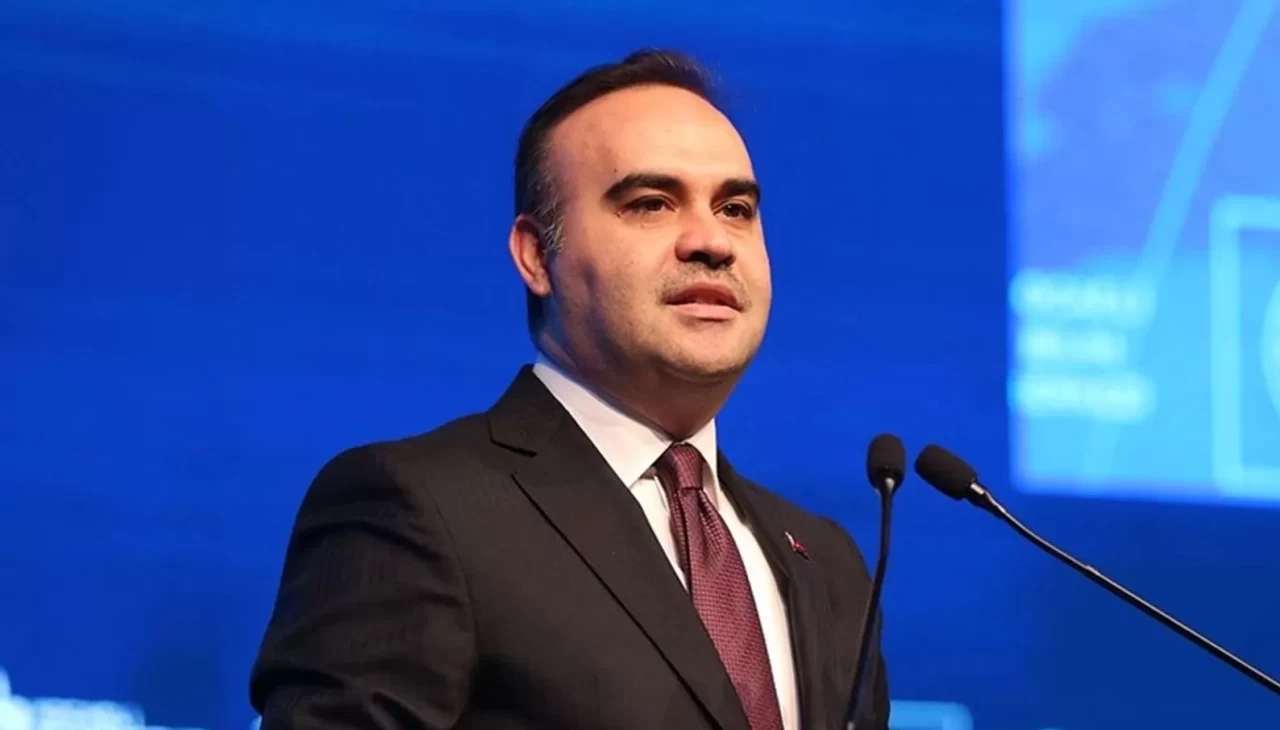 Sanayi ve Teknoloji Bakanı Mehmet Fatih Kacır:" Türk milleti karada olduğu gibi denizlerde de çok güçlü"