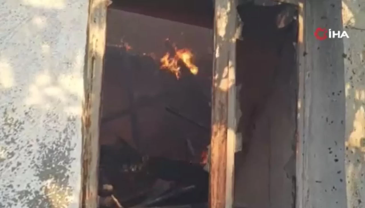 Çanakkale'de Saçaklı köyü alevlere teslim oldu