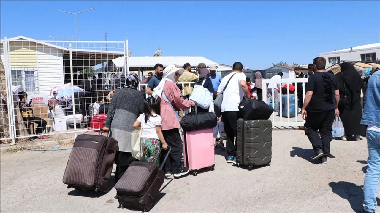 Suriye'ye dönenlerin sayısı 8 Aralık'tan bu yana 411 bin 649 oldu