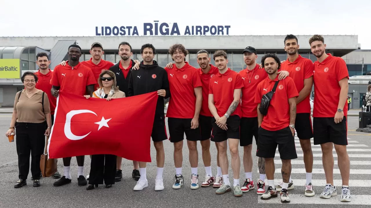 A Milli Basketbol Takımı Avrupa Şampiyonası için Riga’da