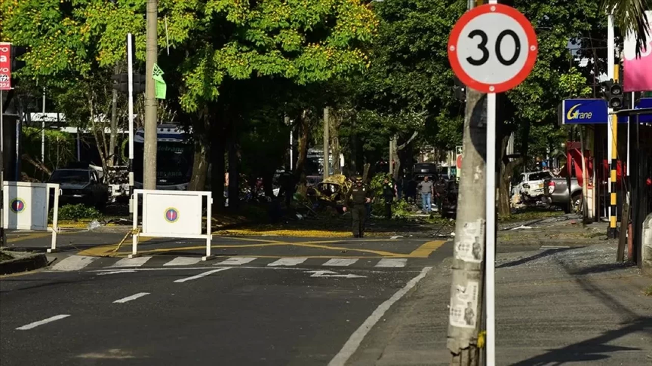 Kolombiya'da bombalı saldırı: 5 ölü, 36 yaralı