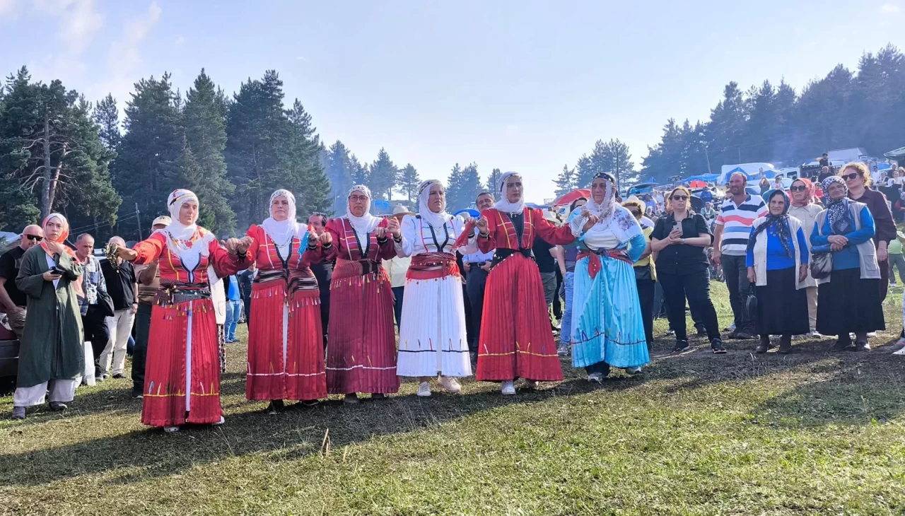 Artvin'de Satave Gevrek Festivali'nde Türk-Gürcü kültürü yaşatıldı