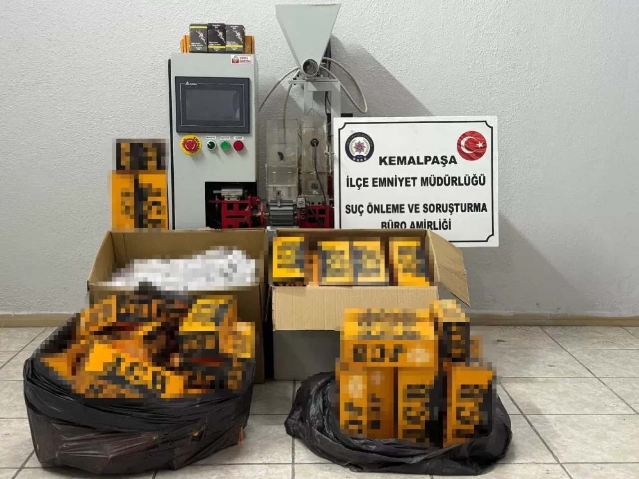 Kemalpaşa’da kaçak sigara operasyonu: 48 bin 420 makaron ele geçirildi