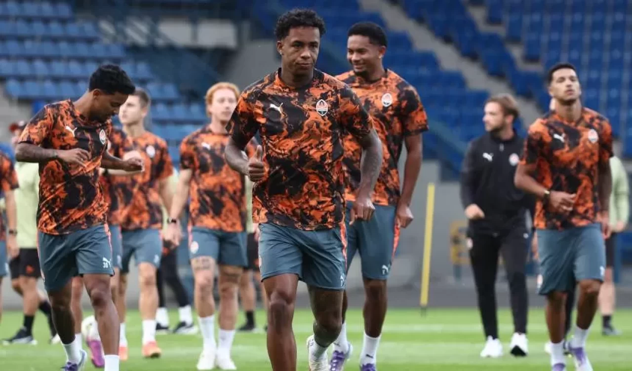 Arda Turan’lı Shakhtar Donetsk sezona galibiyetle başladı