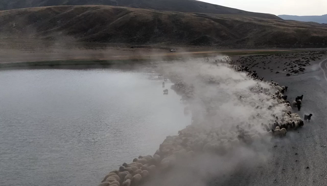 Nemrut'ta toz bulutu içinde görsel şölen