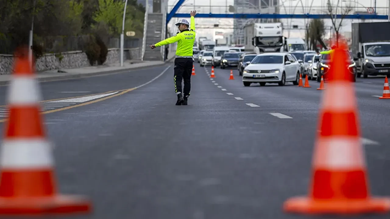 İstanbul'da hafta sonu trafikte "Triatlon Şampiyonası" düzenlemesi