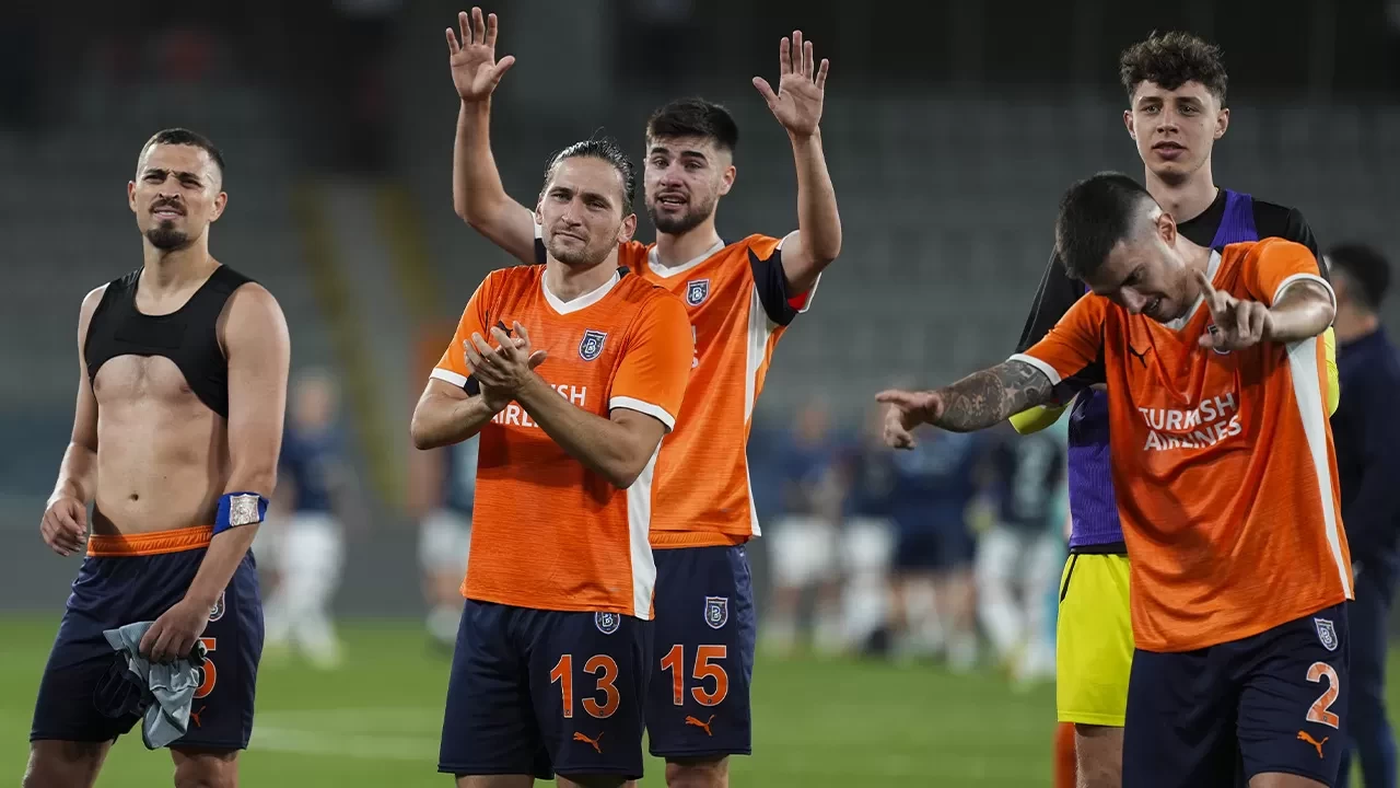 Başakşehir’in UEFA Konferans Ligi play-off turundaki rakibi Universitatea Craiova oldu