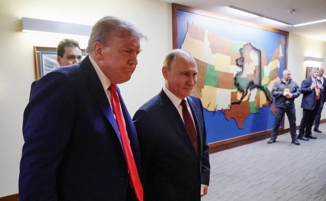 Tarihi zirvede tarihi hata! Trump ve Putin'in gizli bilgileri sızdı!