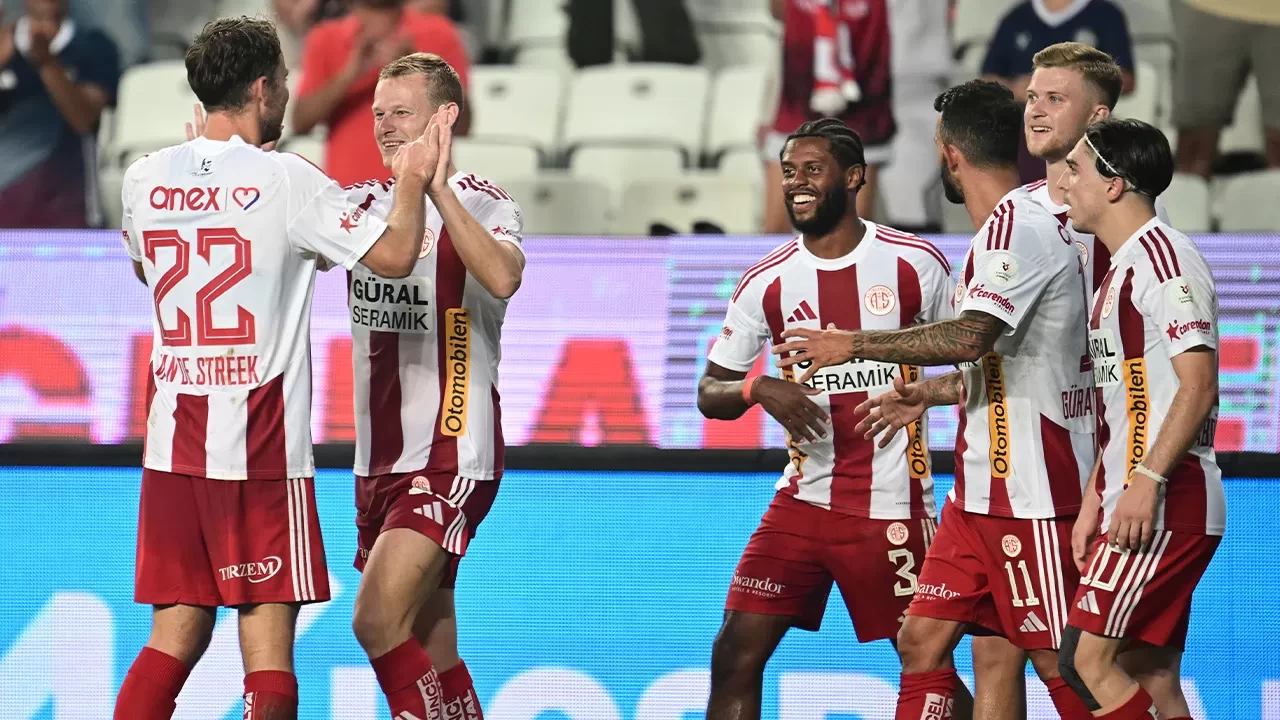 Antalyaspor, Kasımpaşa’yı ilk yarıda devirdi | Antalyaspor 2-1 Kasımpaşa