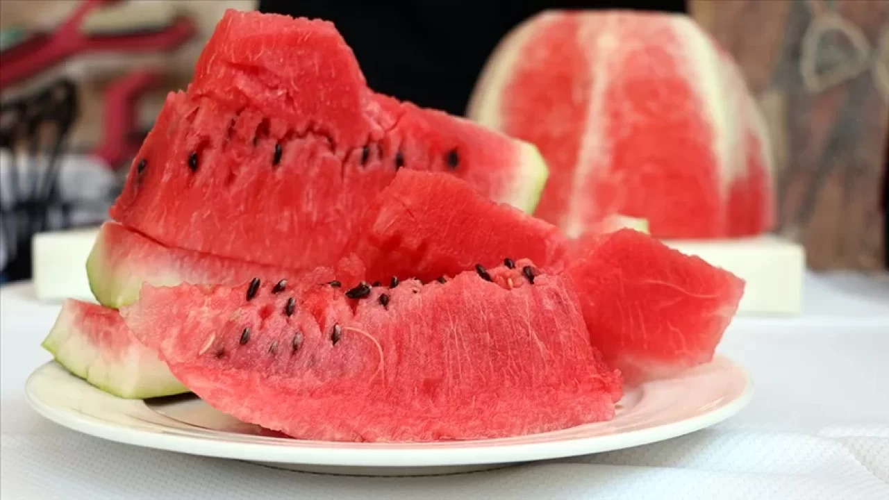 Karpuzun kalorisi ne kadar, karpuz kaç kalori?