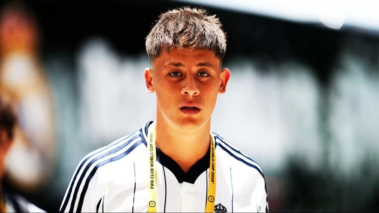 Arda Güler Real Madrid'de kalıyor! 50 milyon euroluk teklif veto edildi