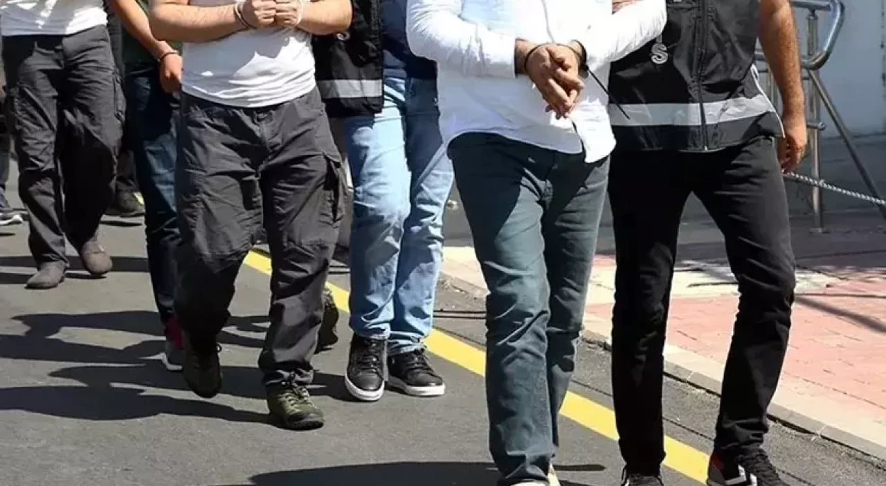 İstanbul’da büyük operasyon! Tek tek yakalandılar