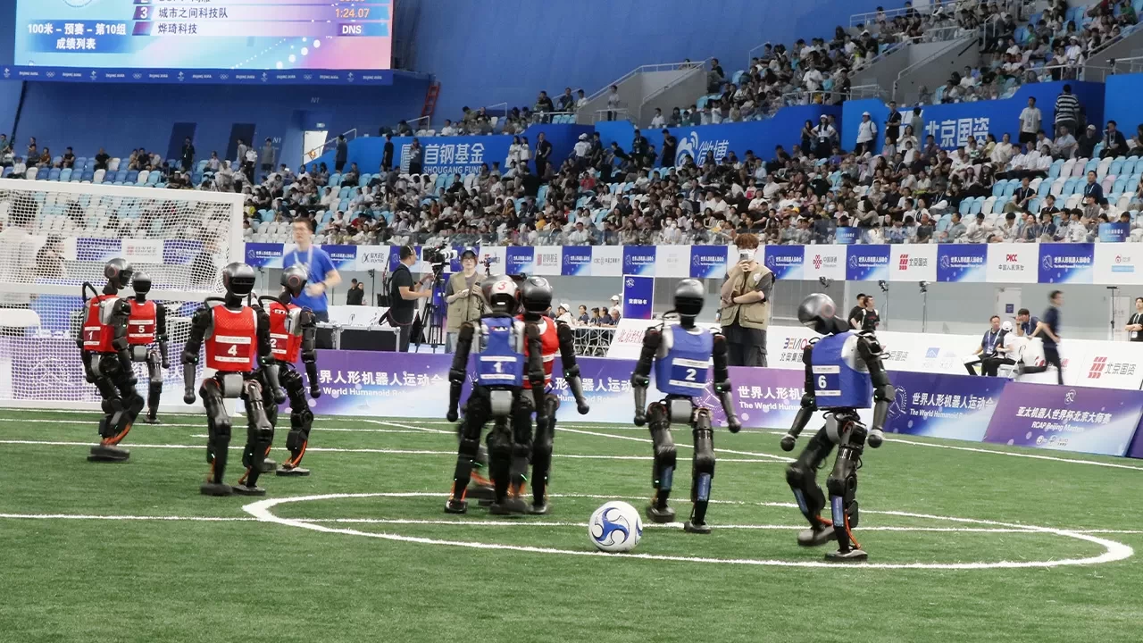 Çin’de Dünya İnsansı Robot Oyunları spor ve senaryo yarışlarıyla sürüyor