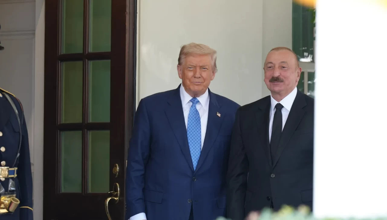 Azerbaycan Cumhurbaşkanı Aliyev Beyaz Saray’da! Trump ve Paşinyan ile üçlü zirvede