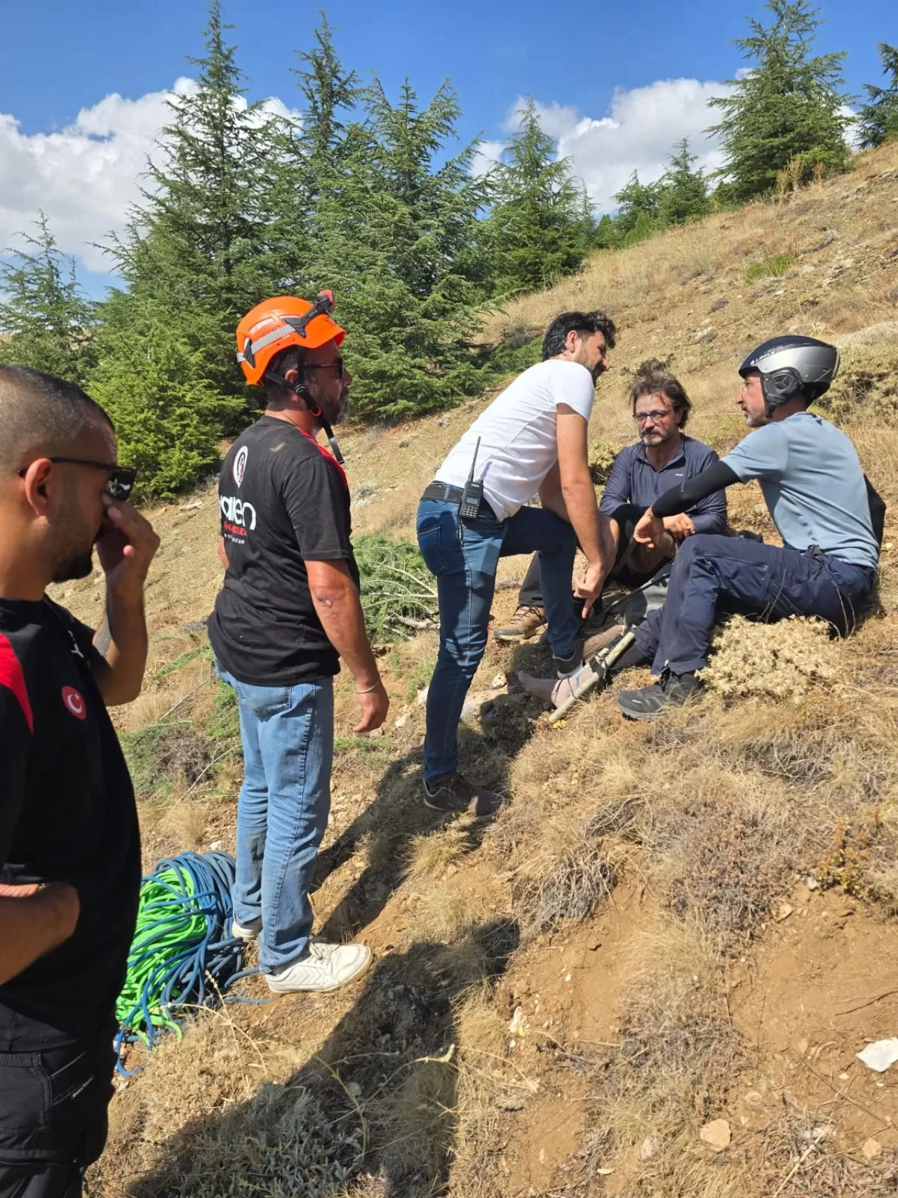 Konya'da yamaç paraşütü kazası! Pilot yaralandı