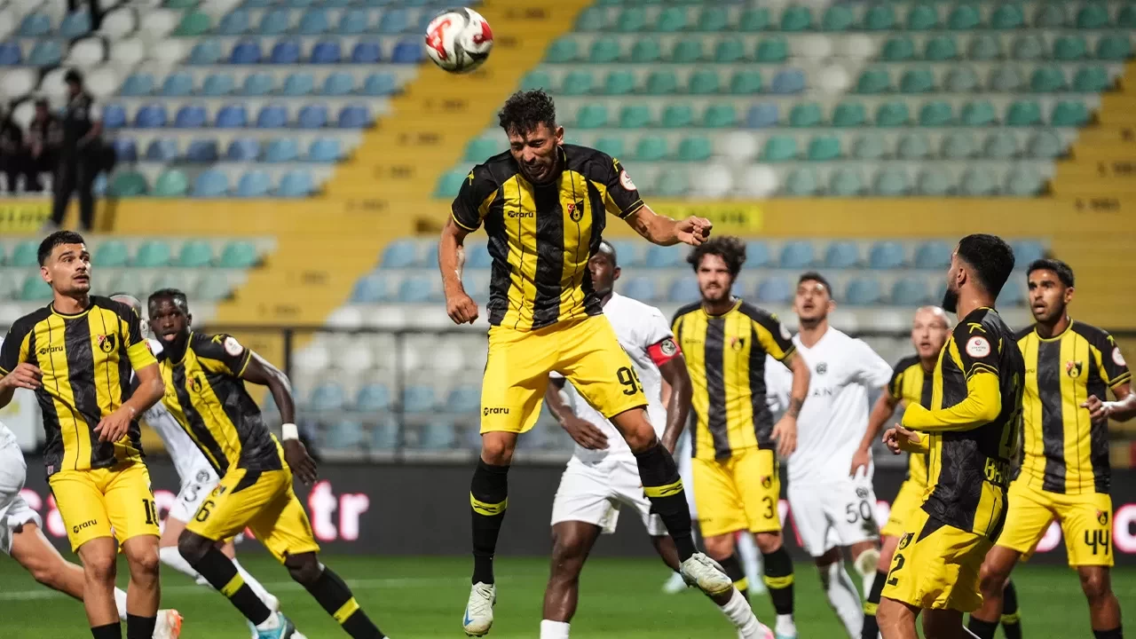 İstanbul'da puanlar paylaşıldı |İstanbulspor 1-1 Manisa FK