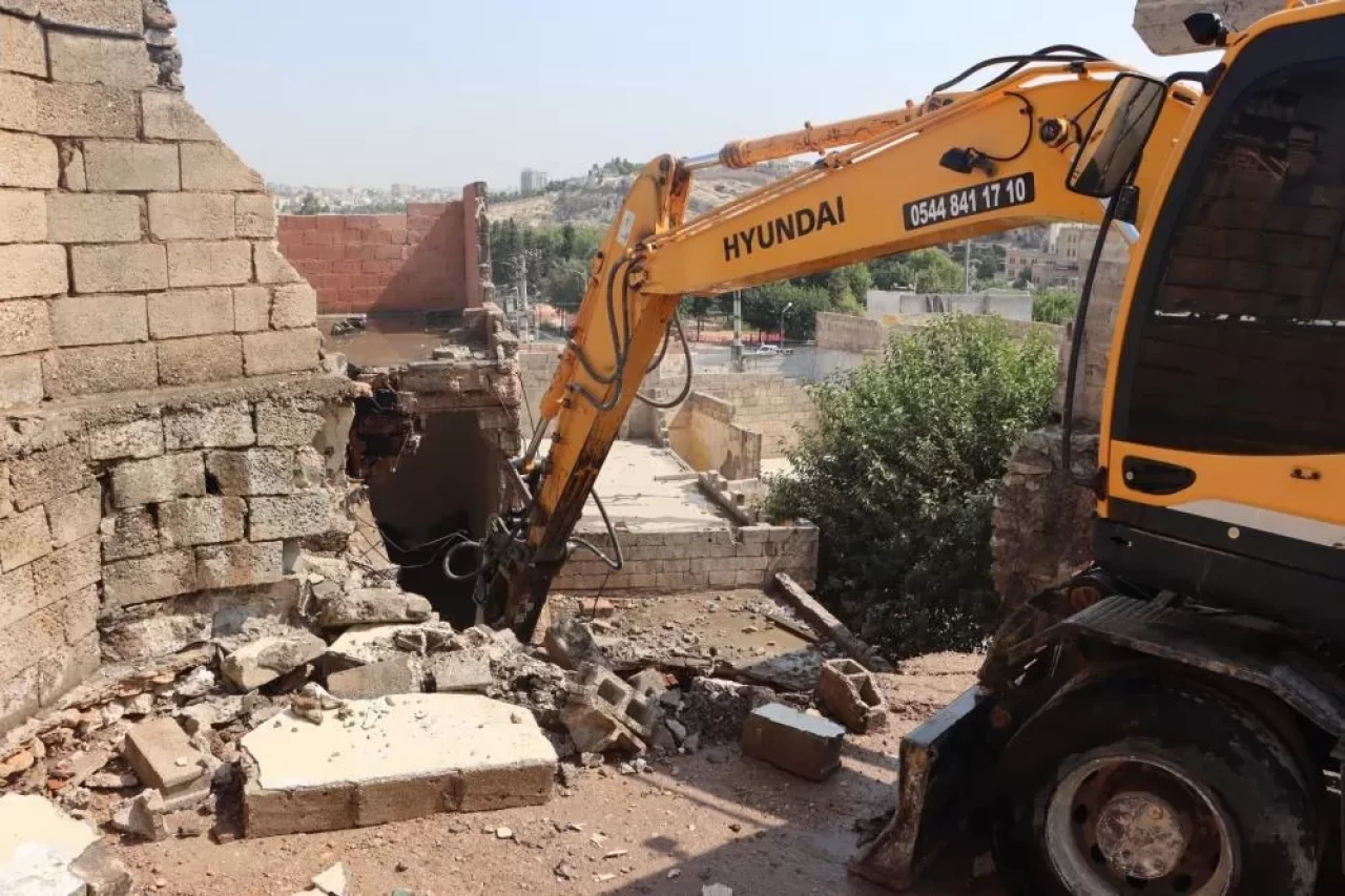 Balıklıgöl’de dönüşüm başladı! Esnaftan yıkım ve düzenlemeye tam destek