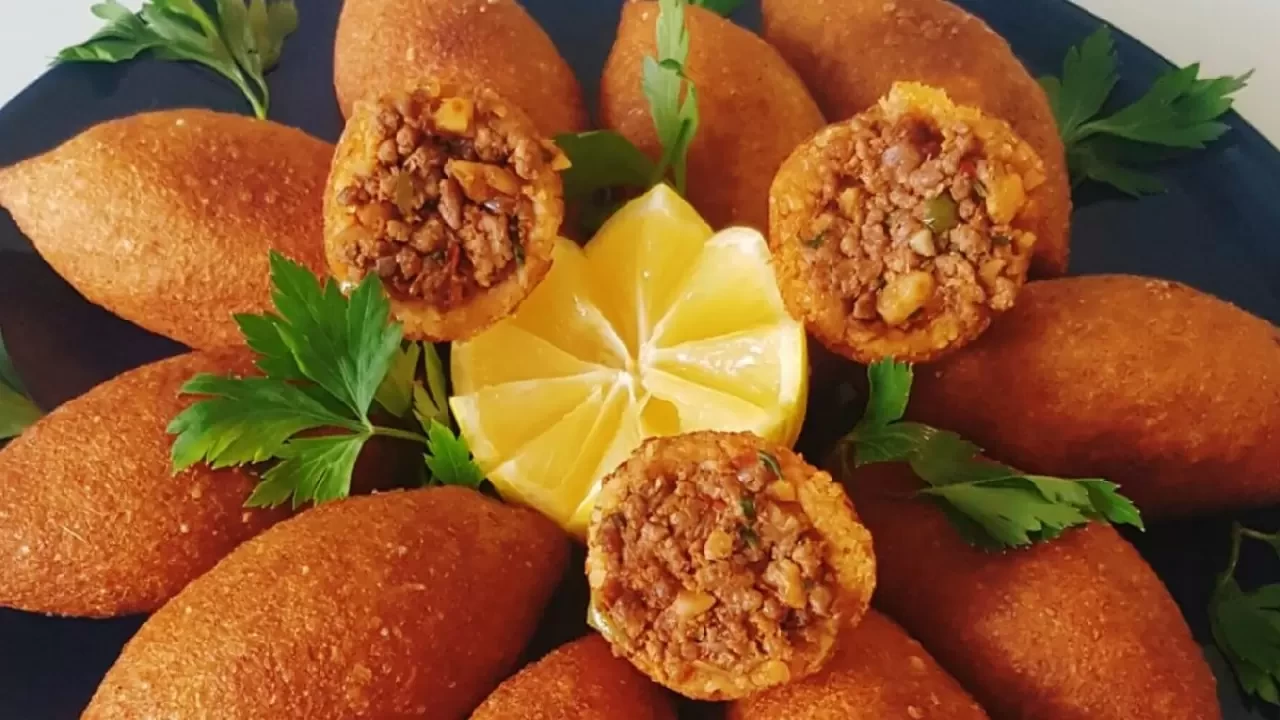 Rüyada İçli Köfte Yapmak Ne Anlama Gelir? İşte Detaylı Tabiri