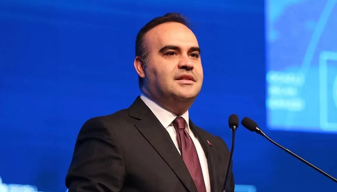 Gökyüzü Türkiye’ye açılıyor! Bakan Kacır milli uydu ve ay misyonu hedeflerini açıkladı