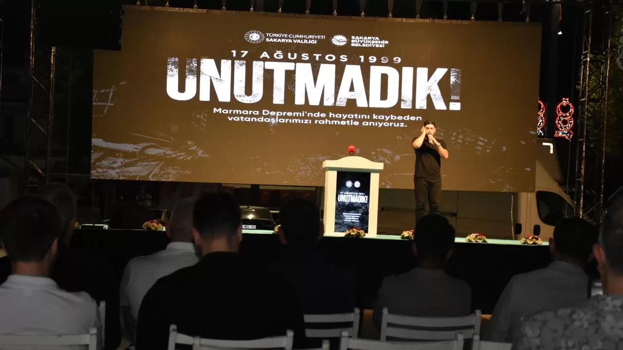 Marmara Depremi şehitleri için sela okundu