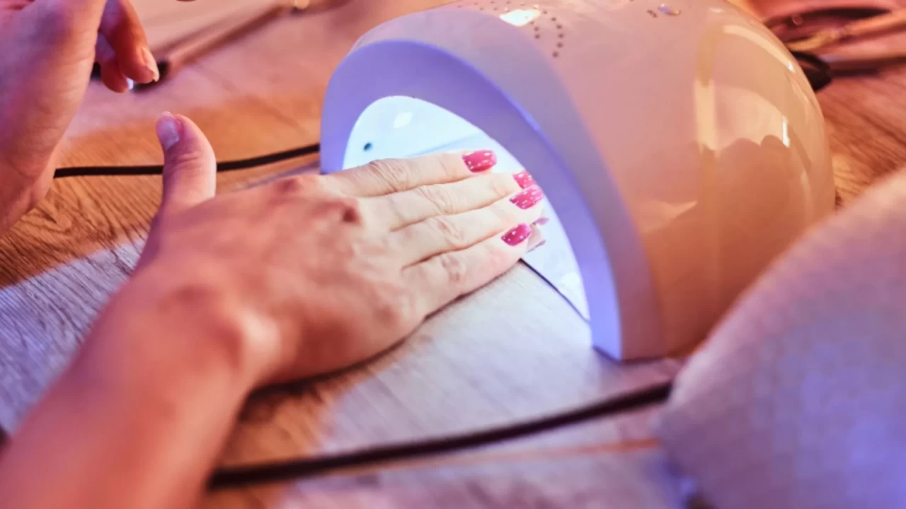 Hamilelikte jel tırnak zararlı mı?