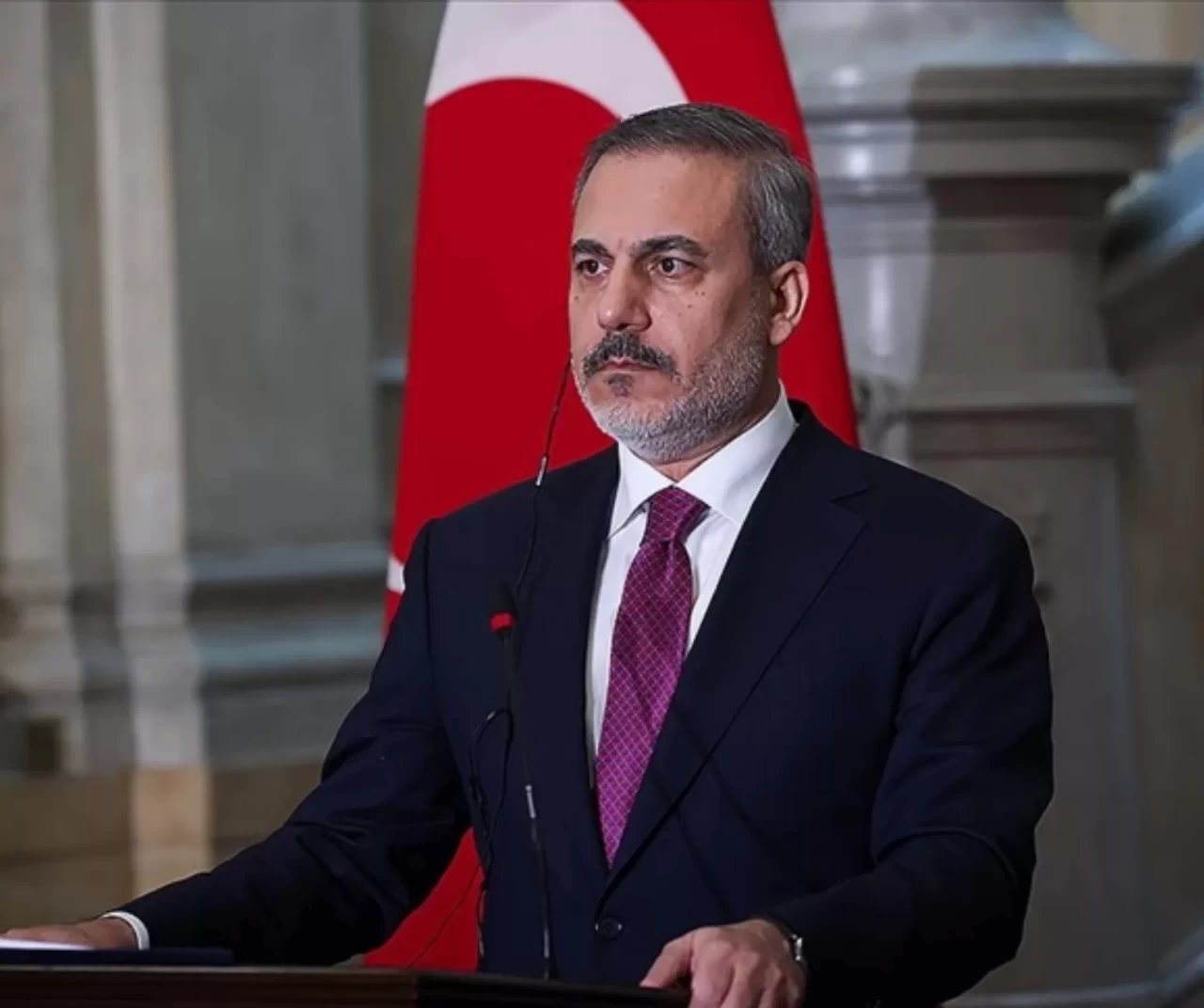 Dışişleri Bakanı Fidan, İrlandalı mevkidaşı Harris ile Dublin'de görüştü