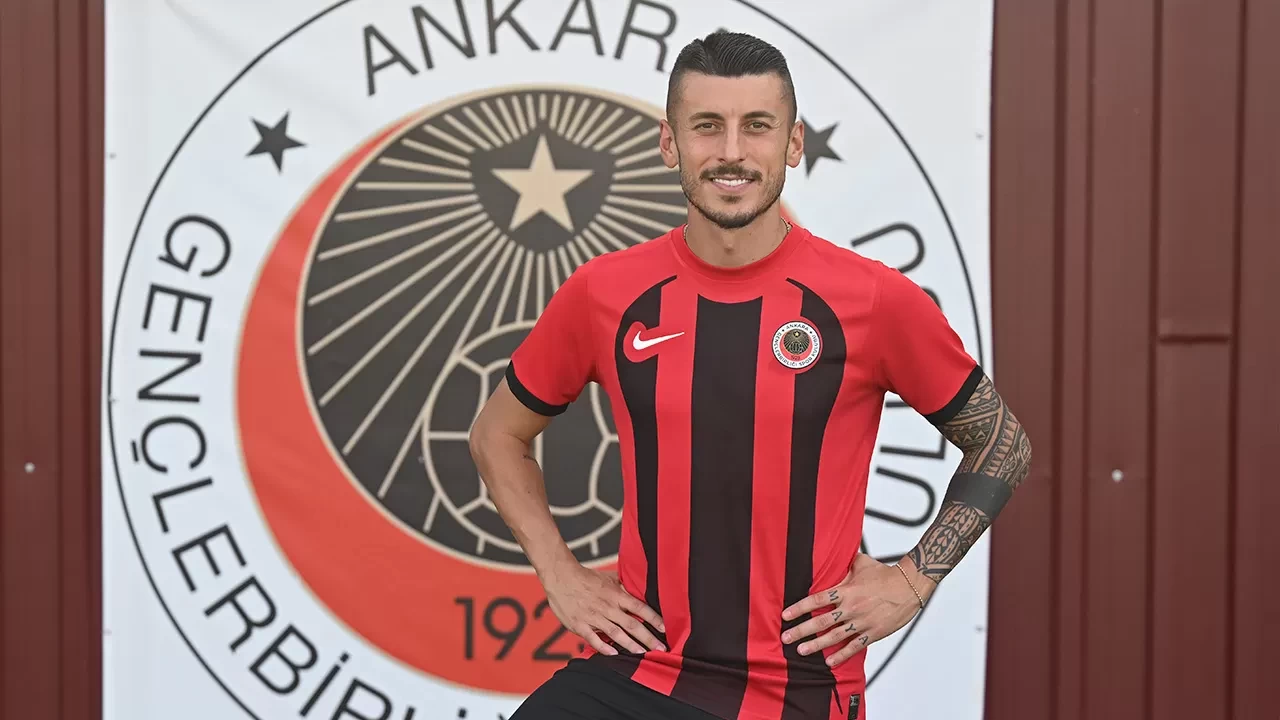 Gençlerbirliği’nde Metehan Mimaroğlu’ndan “arma” ve Süper Lig vurgusu