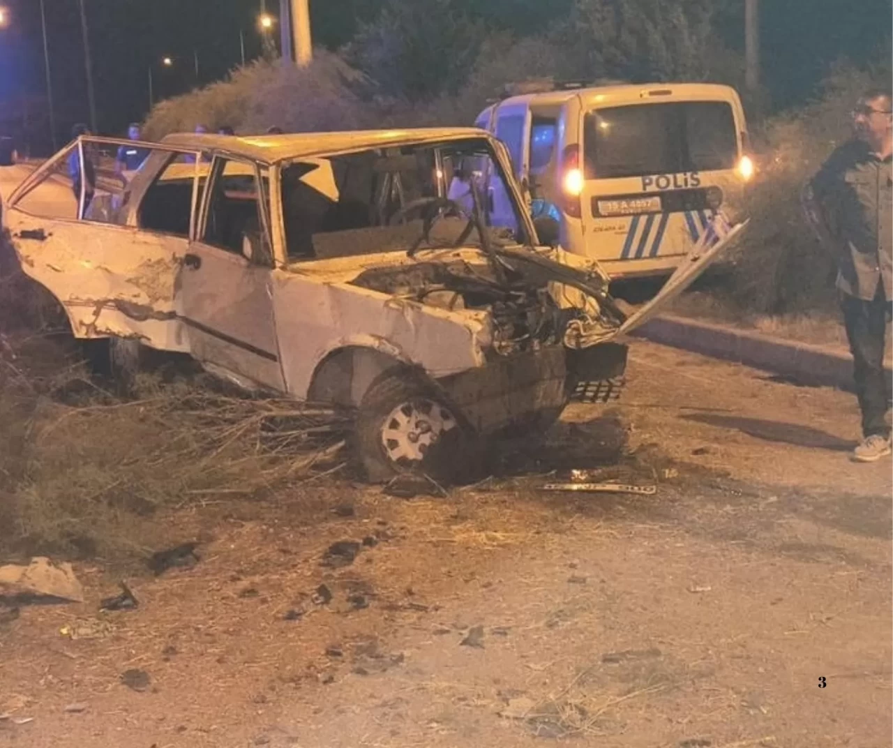 Polisten kaçarken polise çarptı: 3'ü polis, 10 yaralı