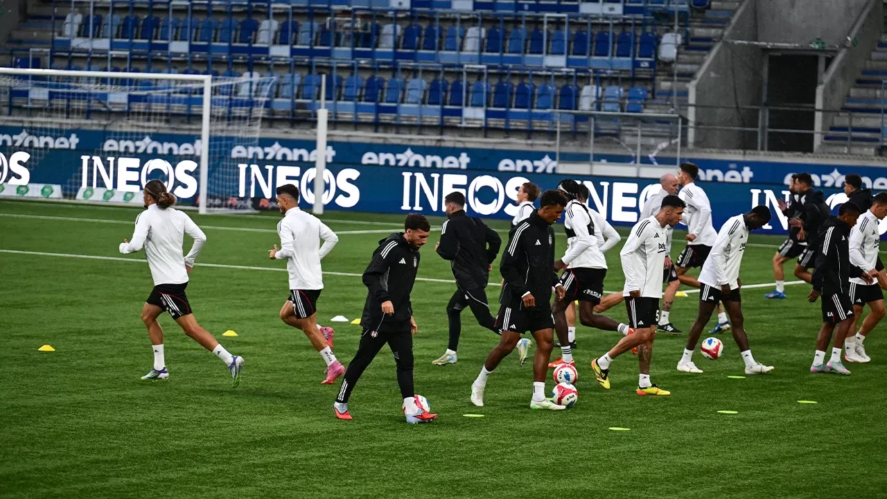 Beşiktaş, UEFA Konferans Ligi play-off turundaki Lausanne deplasmanına hazır