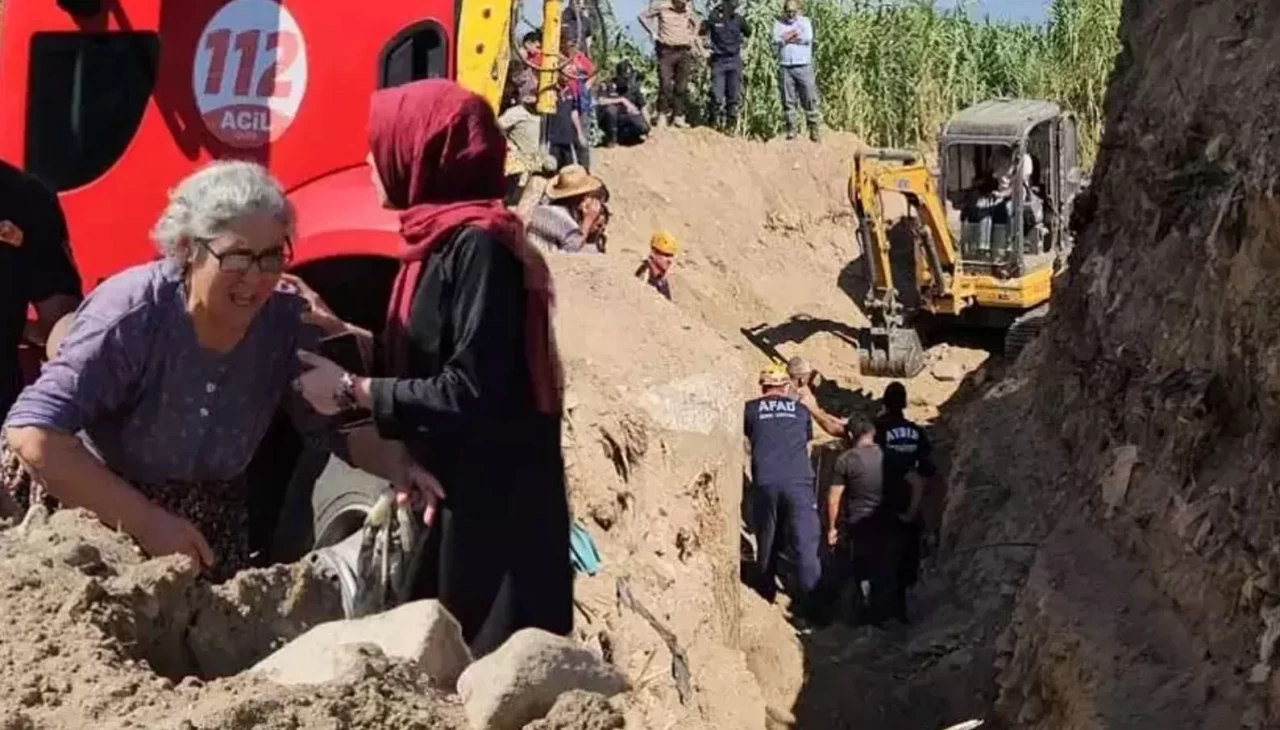 Babasının gözleri önünde toprak aldı! Annenin feryadı yürek dağladı