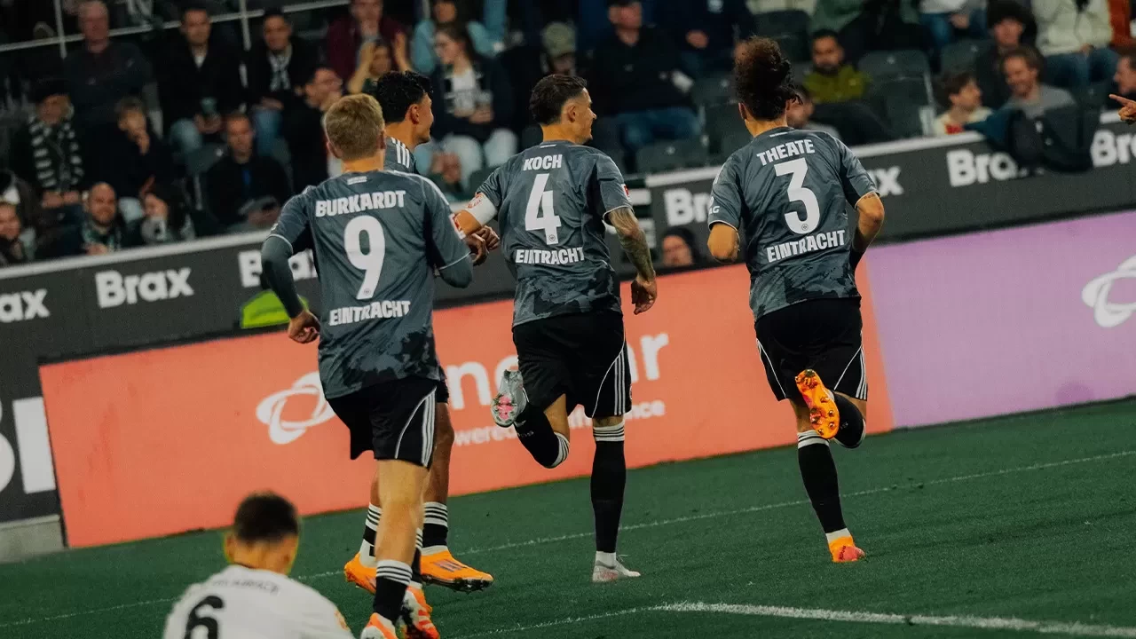 10 gollü maçta kazanan Frankfurt! Maç Sonucu Mönchengladbach 4-6 Eintracht Frankfurt