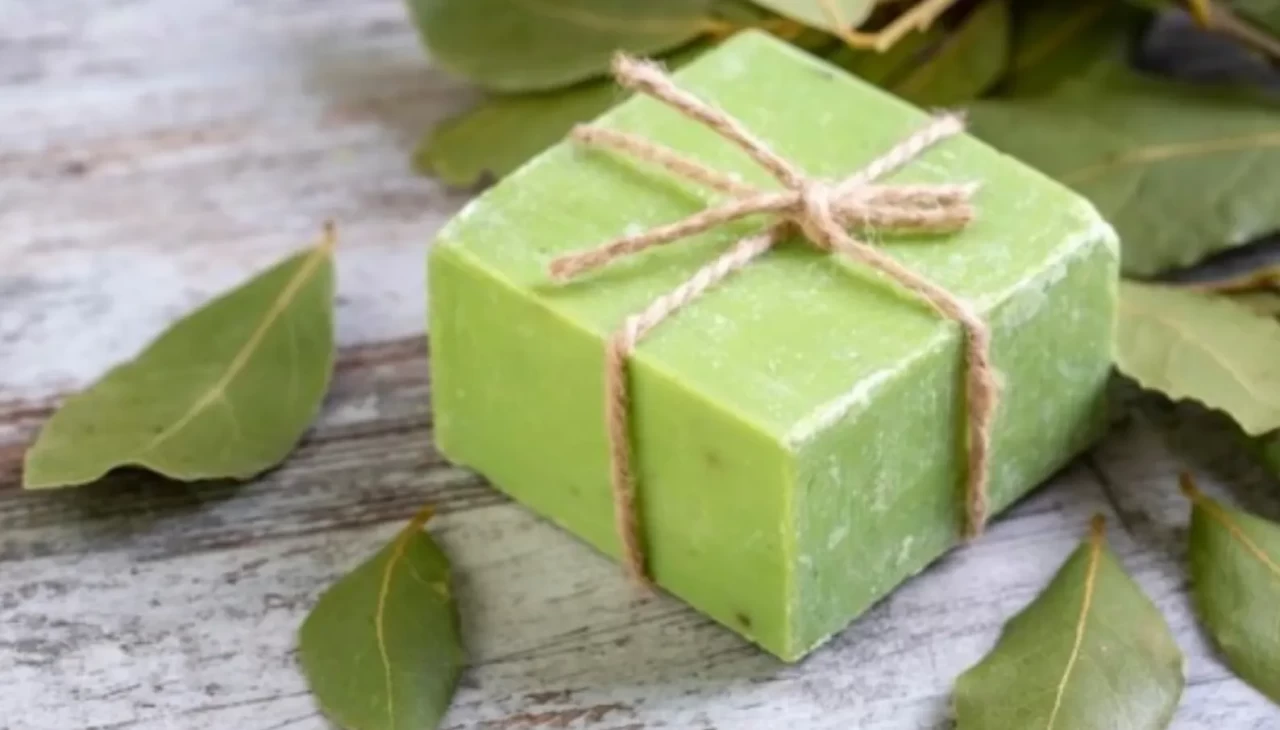 Kullanmayanlar pişman! Cildinizi parlatan kaynana sabunu