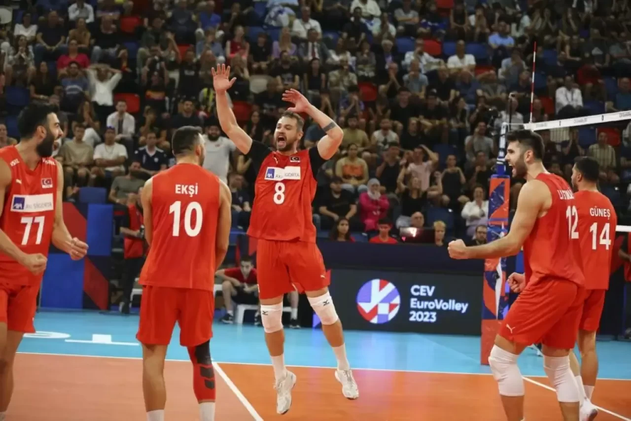 "Filenin Efeleri" çeyrek final için Hollanda ile karşılacak