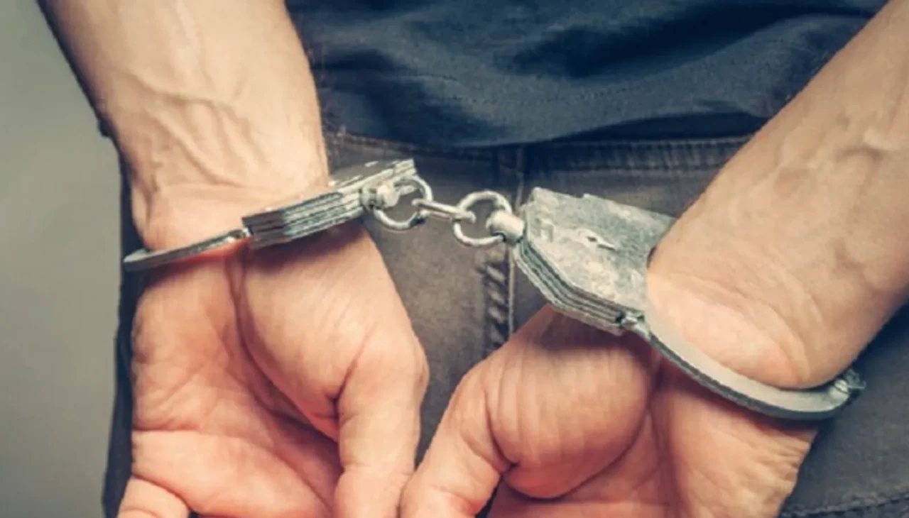 Sokak satıcılarına yönelik uyuşturucu operasyonu: 2 zanlı tutuklandı