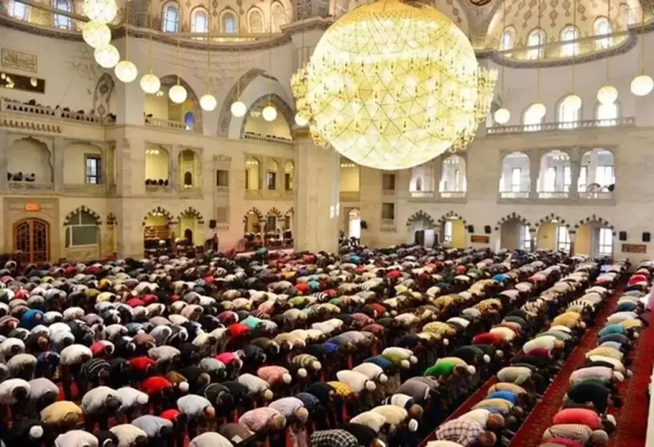 Cuma namazı nasıl kılınır, kaç rekattır?