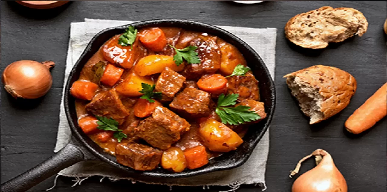 Ev Yapımı Yahni Tarifi: Pratik ve Lezzetli Et Yemeği