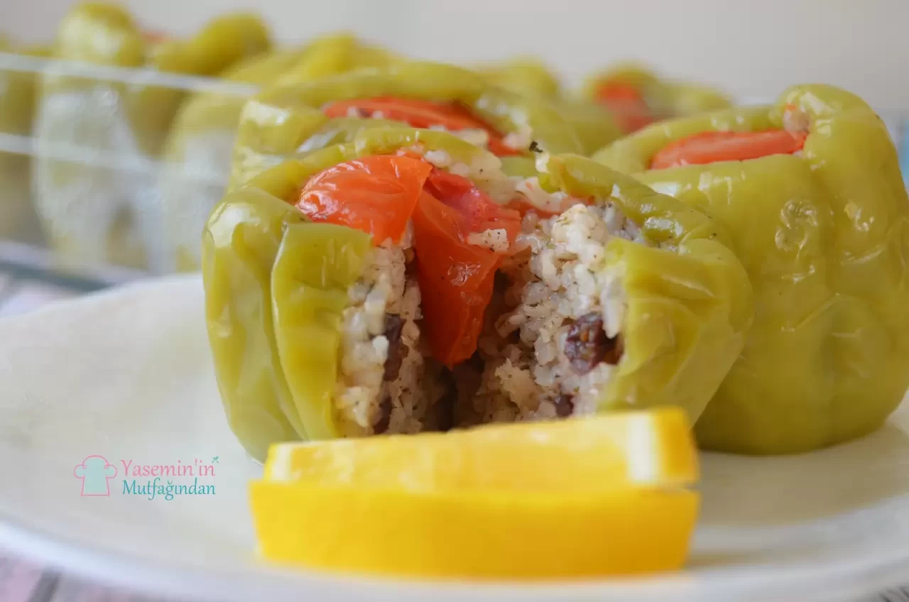 Biber dolması tarifi: Yazın en renkli ve lezzetli yemeği