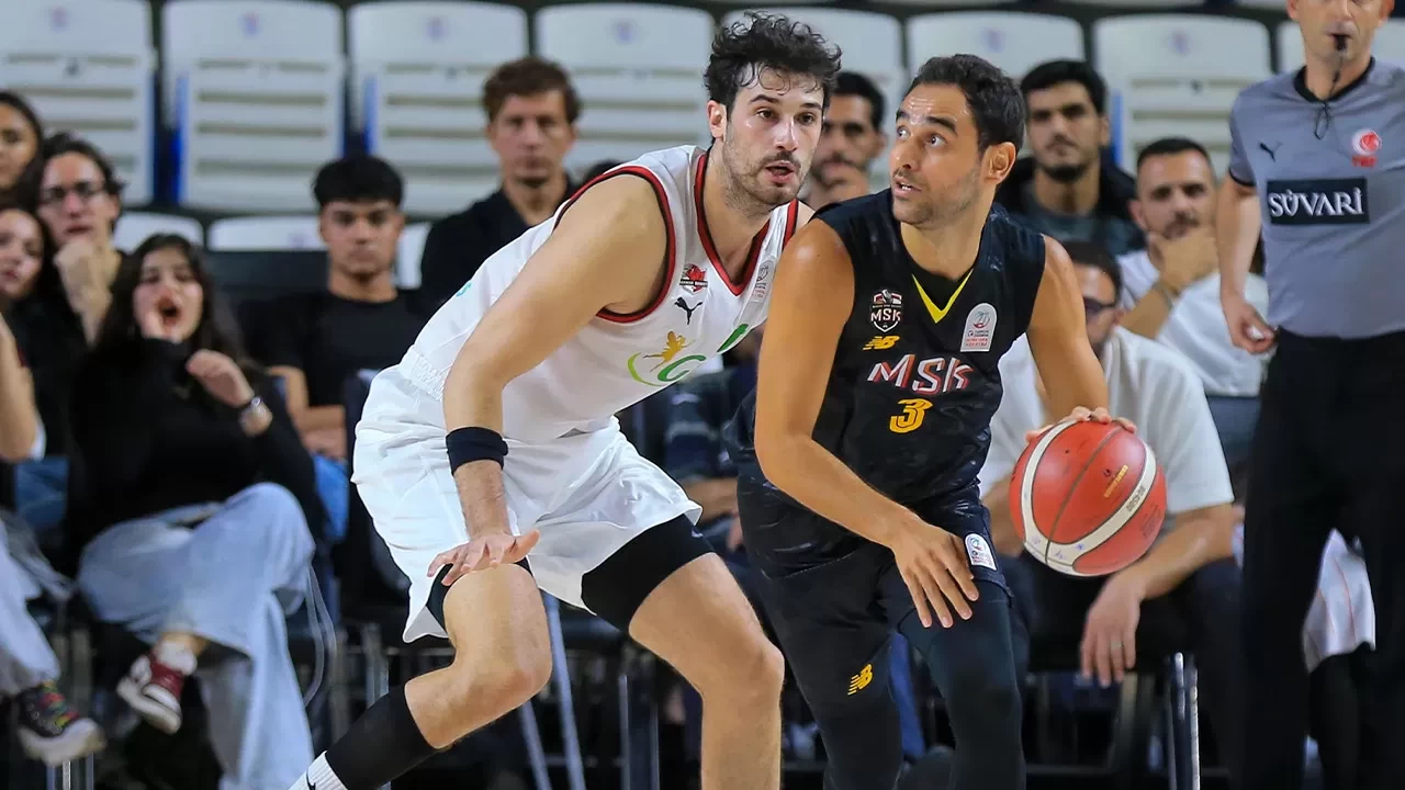Mersinspor sezona galibiyetle başladı | Maç Sonucu Manisa Basket 68-87 Mersinspor