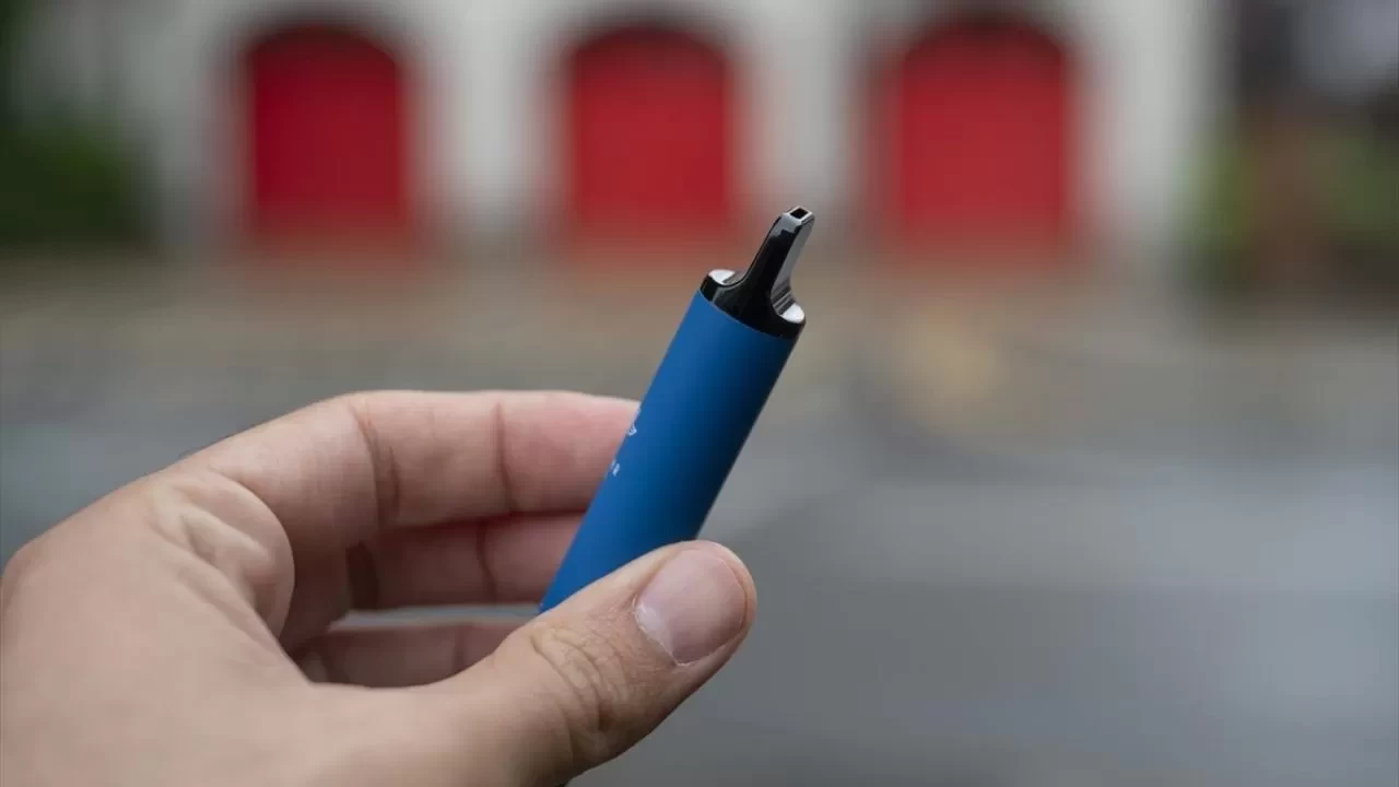 Gençlere yeni nesil saldırı: Elektronik sigara