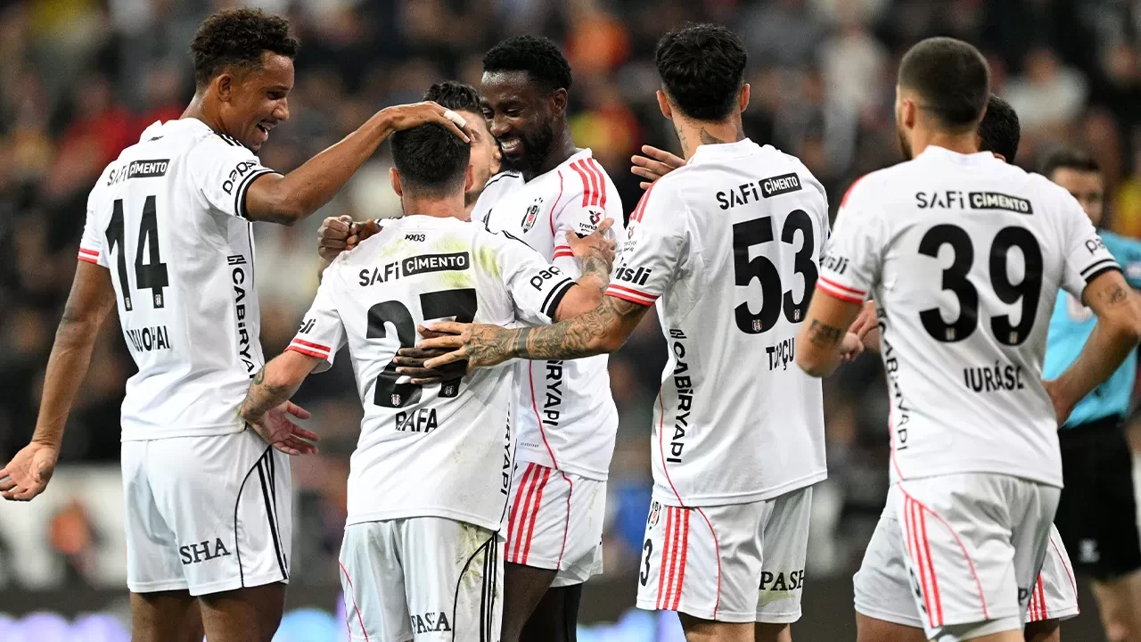 Süper Lig'de Beşiktaş-Kocaelispor maçına ilk 11'ler belli oldu