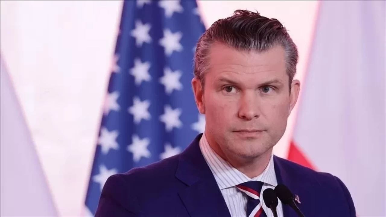 ABD Savunma Bakanı Hegseth’ten Maduro’ya gözdağı: Endişelenmesi gereken tek kişi o
